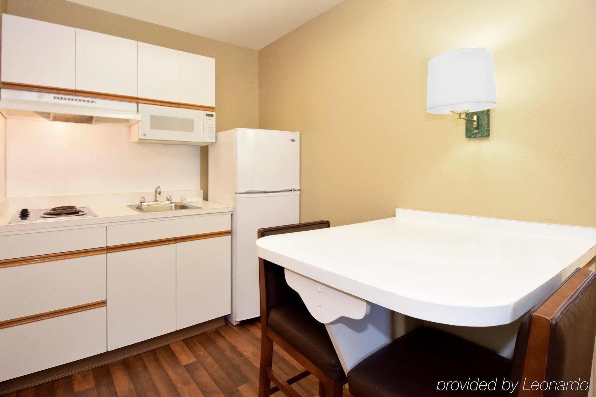 דורהאם Extended Stay America Select Suites - Raleigh - Research Triangle Park - Hwy 55 מראה חיצוני תמונה